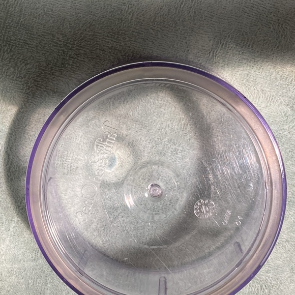 PAMPERED CHEF MANUAL FOOD PROCESSOR, INCLUDES HANDLE, LID & BOWL -PRE OWNED - Picture 8 of 14